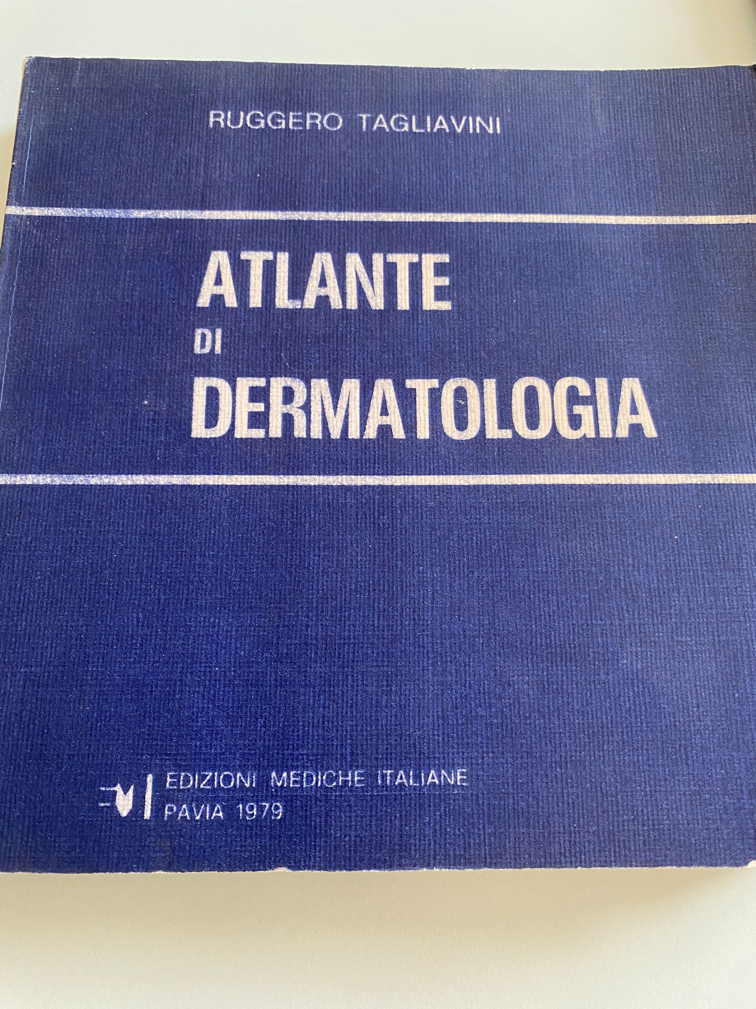 Copertina di Atlante di dermatologia